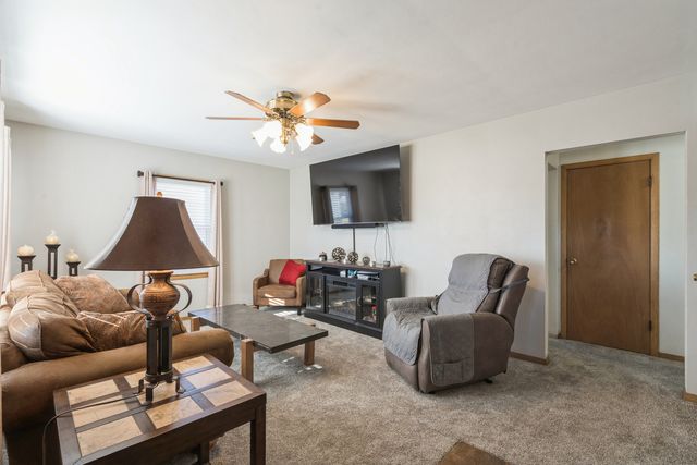 3323 25 Avenue, Rock Island, IL 61201