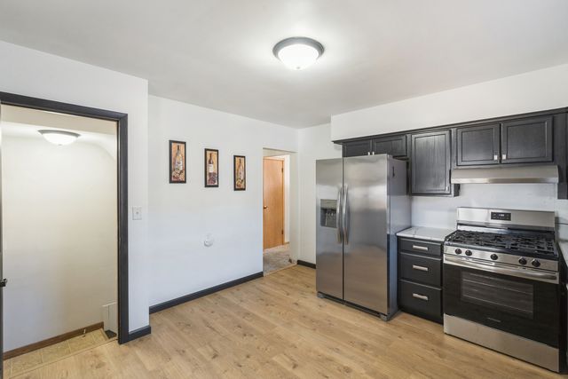 3323 25 Avenue, Rock Island, IL 61201