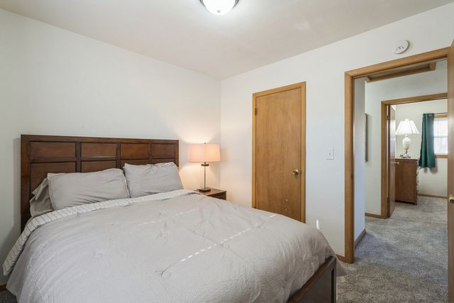 3323 25 Avenue, Rock Island, IL 61201