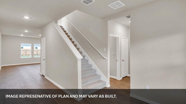 118 Gilmer LN, Buda, TX 78610