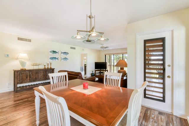 326 Brackenwood Circle, Palm Beach Gardens, FL 33418