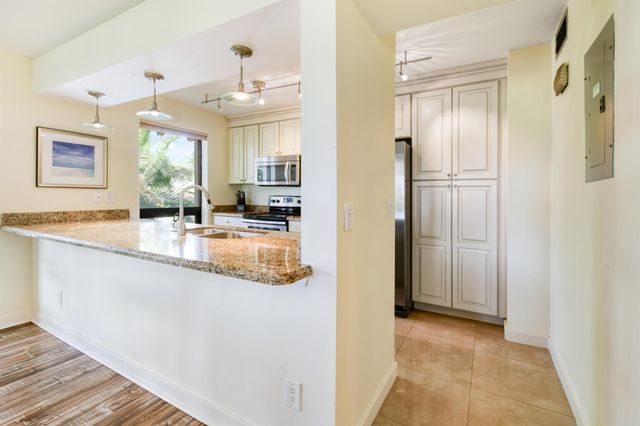 326 Brackenwood Circle, Palm Beach Gardens, FL 33418