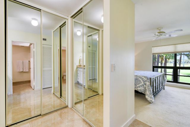 326 Brackenwood Circle, Palm Beach Gardens, FL 33418