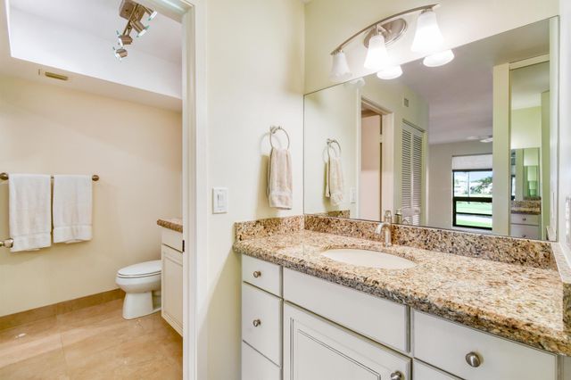 326 Brackenwood Circle, Palm Beach Gardens, FL 33418