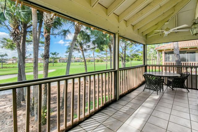 326 Brackenwood Circle, Palm Beach Gardens, FL 33418