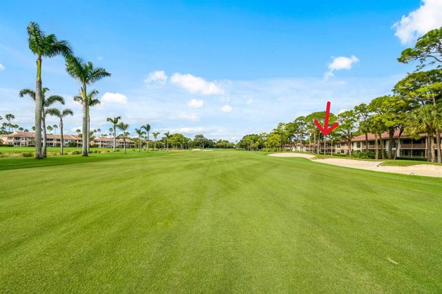 326 Brackenwood Circle, Palm Beach Gardens, FL 33418