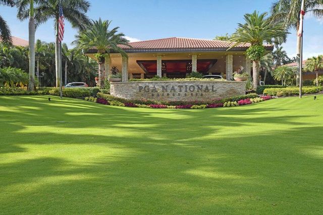 326 Brackenwood Circle, Palm Beach Gardens, FL 33418