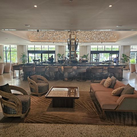 326 Brackenwood Circle, Palm Beach Gardens, FL 33418