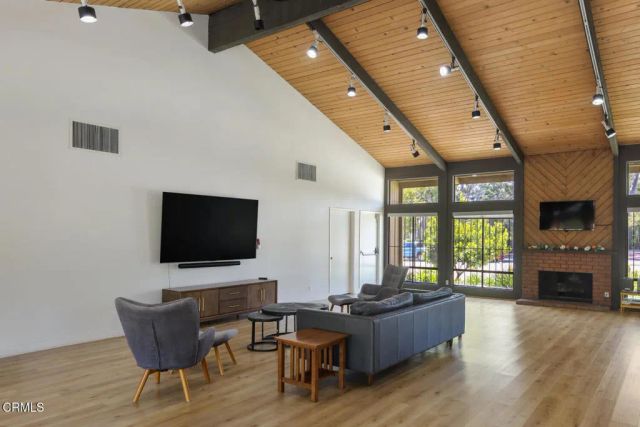 243 Rosemont Avenue, Pasadena, CA 91103