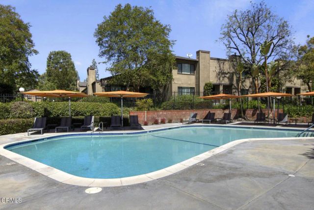 243 Rosemont Avenue, Pasadena, CA 91103