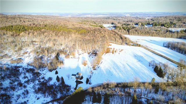 4282 Gun Barrel Road, Yorkshire, NY 14042