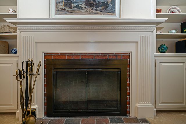 63 Peninsula Drive, Stratham, NH 03885