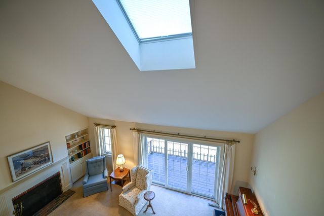 63 Peninsula Drive, Stratham, NH 03885