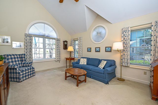 63 Peninsula Drive, Stratham, NH 03885