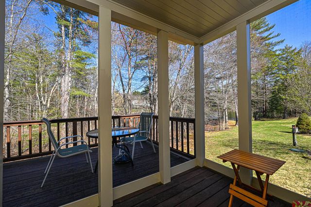 63 Peninsula Drive, Stratham, NH 03885