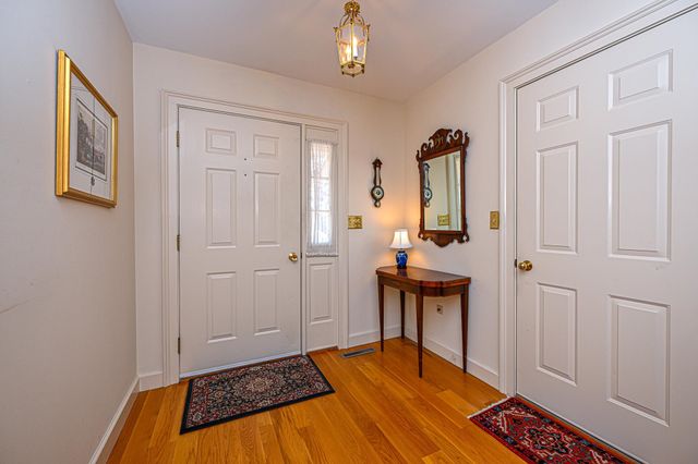 63 Peninsula Drive, Stratham, NH 03885