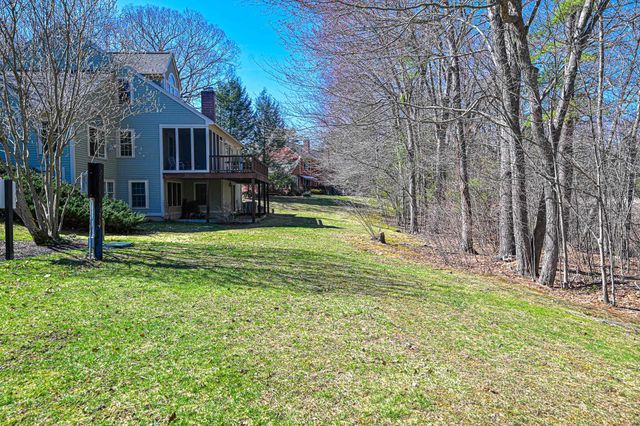 63 Peninsula Drive, Stratham, NH 03885