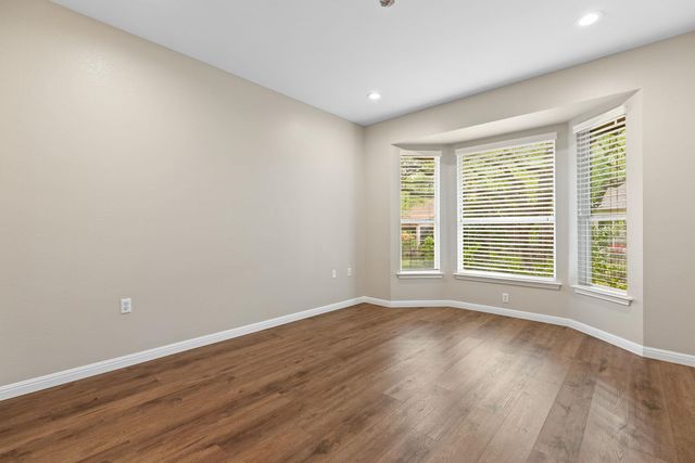 120 Ruellia DR, Georgetown, TX 78633