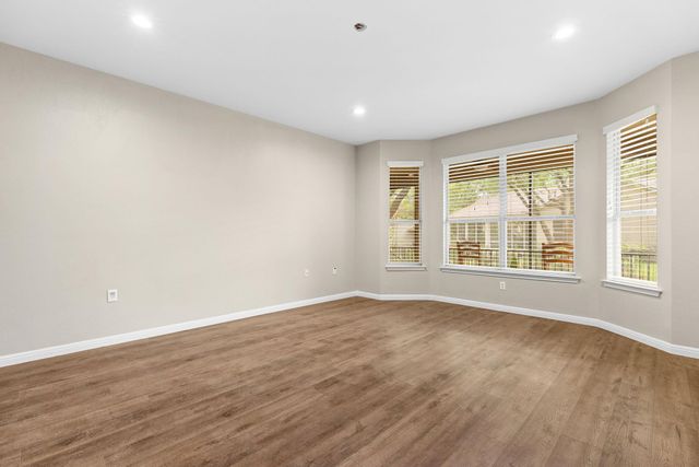 120 Ruellia DR, Georgetown, TX 78633