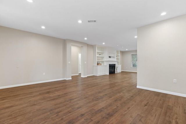 120 Ruellia DR, Georgetown, TX 78633