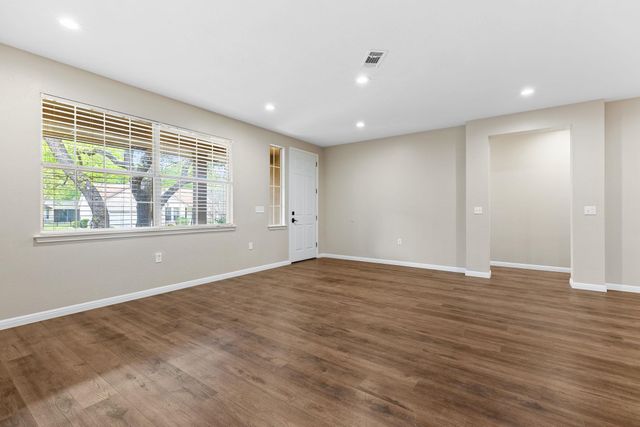 120 Ruellia DR, Georgetown, TX 78633