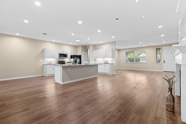 120 Ruellia DR, Georgetown, TX 78633