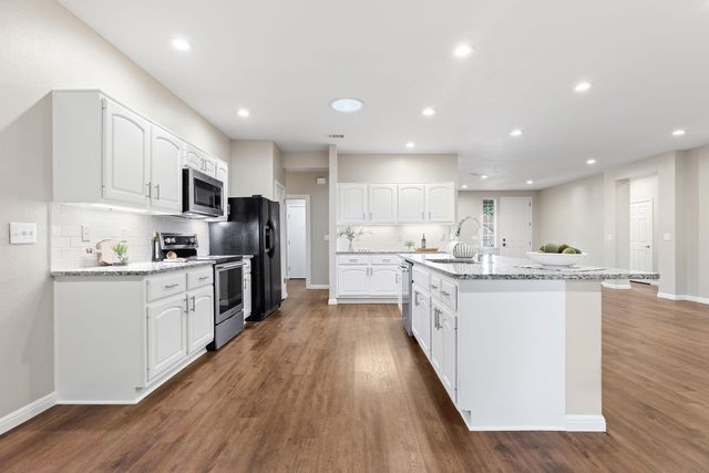 120 Ruellia DR, Georgetown, TX 78633