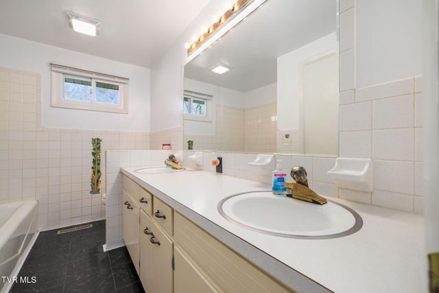 1236 Dunlap Road, Kingsport, TN 37663