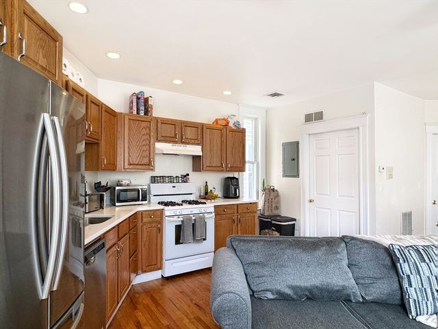 176 Dorchester 2, Boston, MA 02127