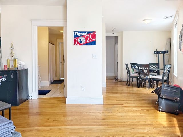 176 Dorchester 2, Boston, MA 02127