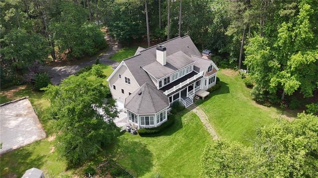 625 W LAKE Drive, Oxford, GA 30054