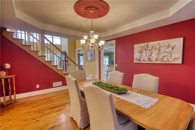 625 W LAKE Drive, Oxford, GA 30054