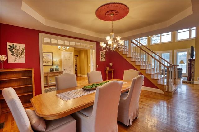 625 W LAKE Drive, Oxford, GA 30054