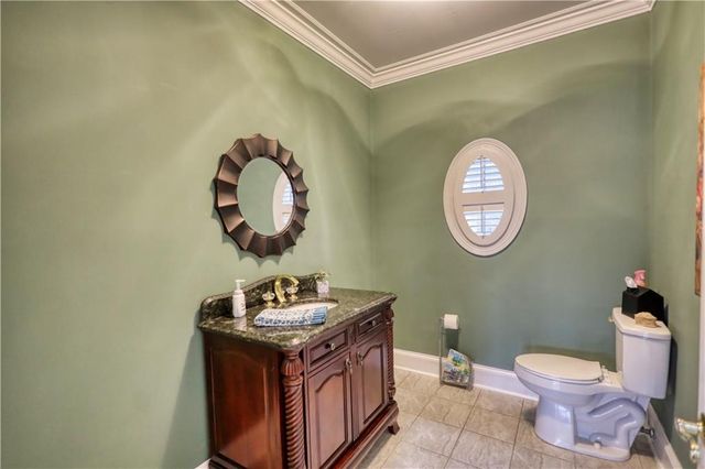 625 W LAKE Drive, Oxford, GA 30054