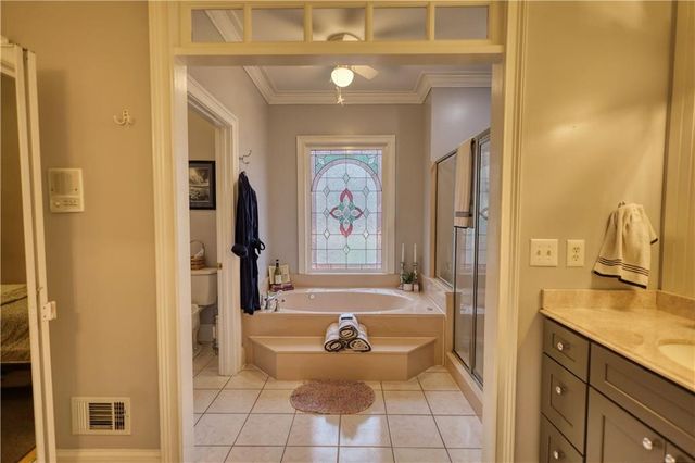 625 W LAKE Drive, Oxford, GA 30054