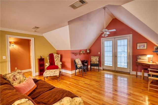 625 W LAKE Drive, Oxford, GA 30054