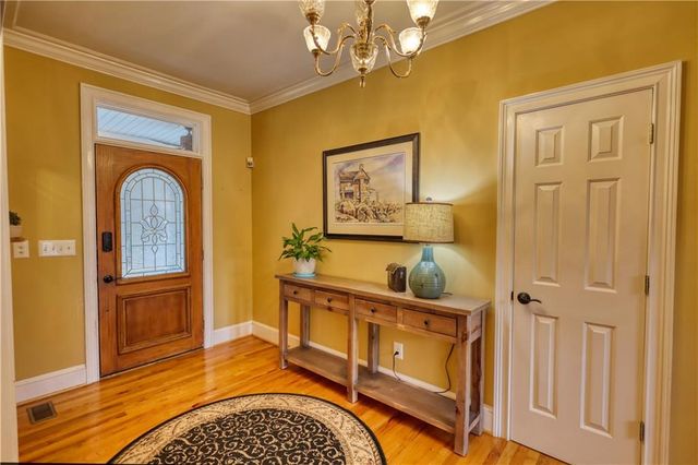 625 W LAKE Drive, Oxford, GA 30054