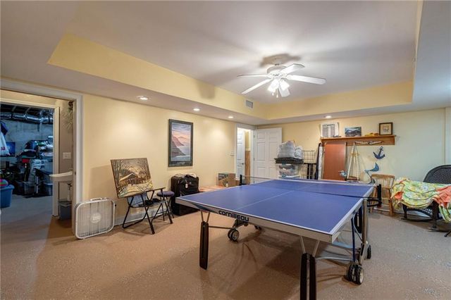 625 W LAKE Drive, Oxford, GA 30054