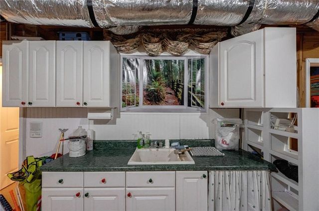 625 W LAKE Drive, Oxford, GA 30054