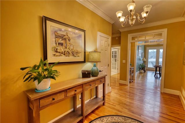 625 W LAKE Drive, Oxford, GA 30054