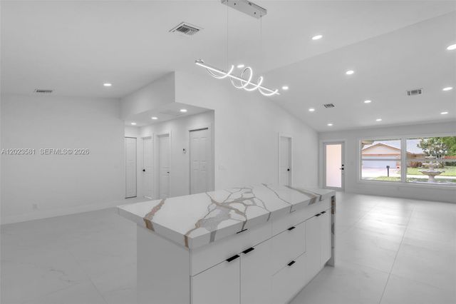 2828 NW 95th Ave, Coral Springs, FL 33065
