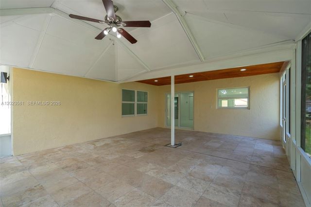 2828 NW 95th Ave, Coral Springs, FL 33065