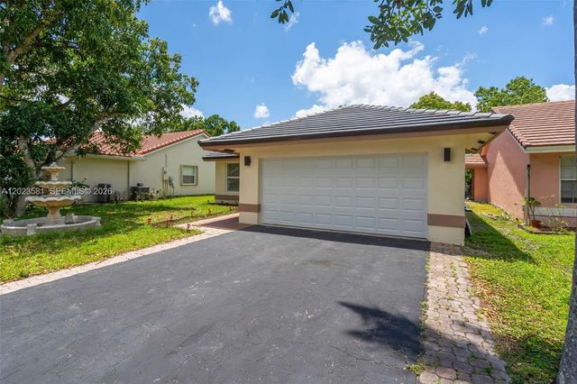 2828 NW 95th Ave, Coral Springs, FL 33065