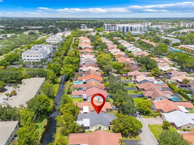 2828 NW 95th Ave, Coral Springs, FL 33065