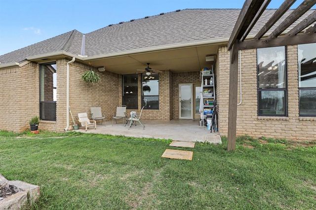 13140 E Big Sky Drive, Edmond, OK 73025