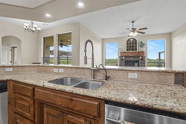 13140 E Big Sky Drive, Edmond, OK 73025