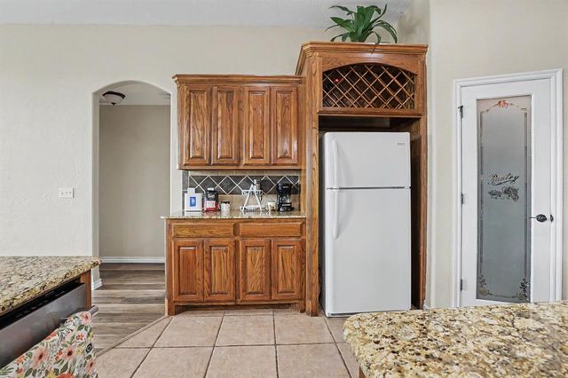 13140 E Big Sky Drive, Edmond, OK 73025