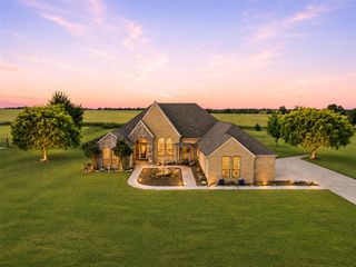13140 E Big Sky Drive, Edmond, OK 73025