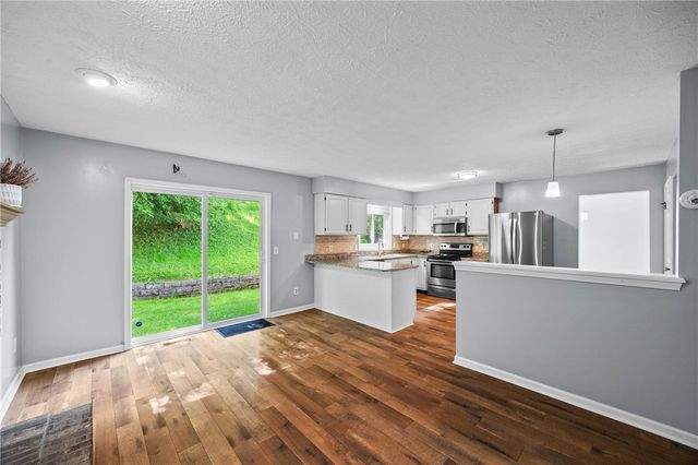 155 Brook Trout Lane, Irondequoit, NY 14622