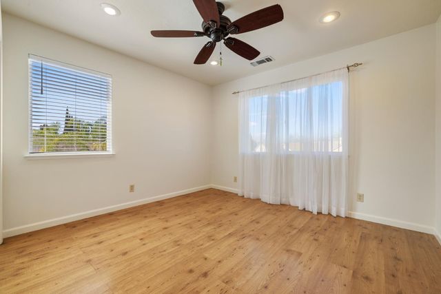4201 Encore Ln, Modesto, CA 95357